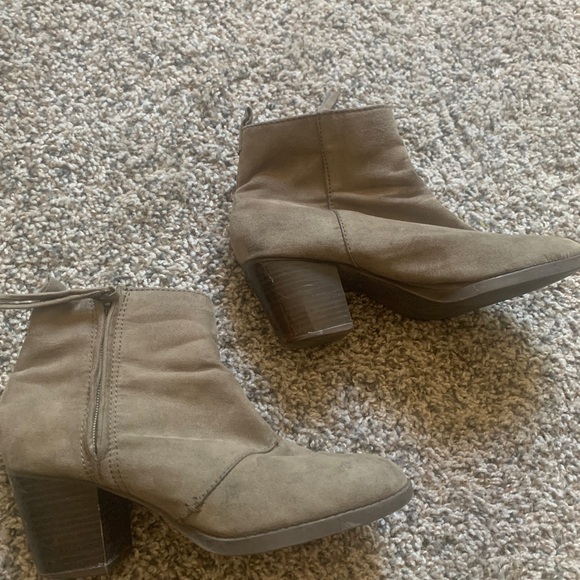 Source Unknown Shoes - Taupe Ankle Booties